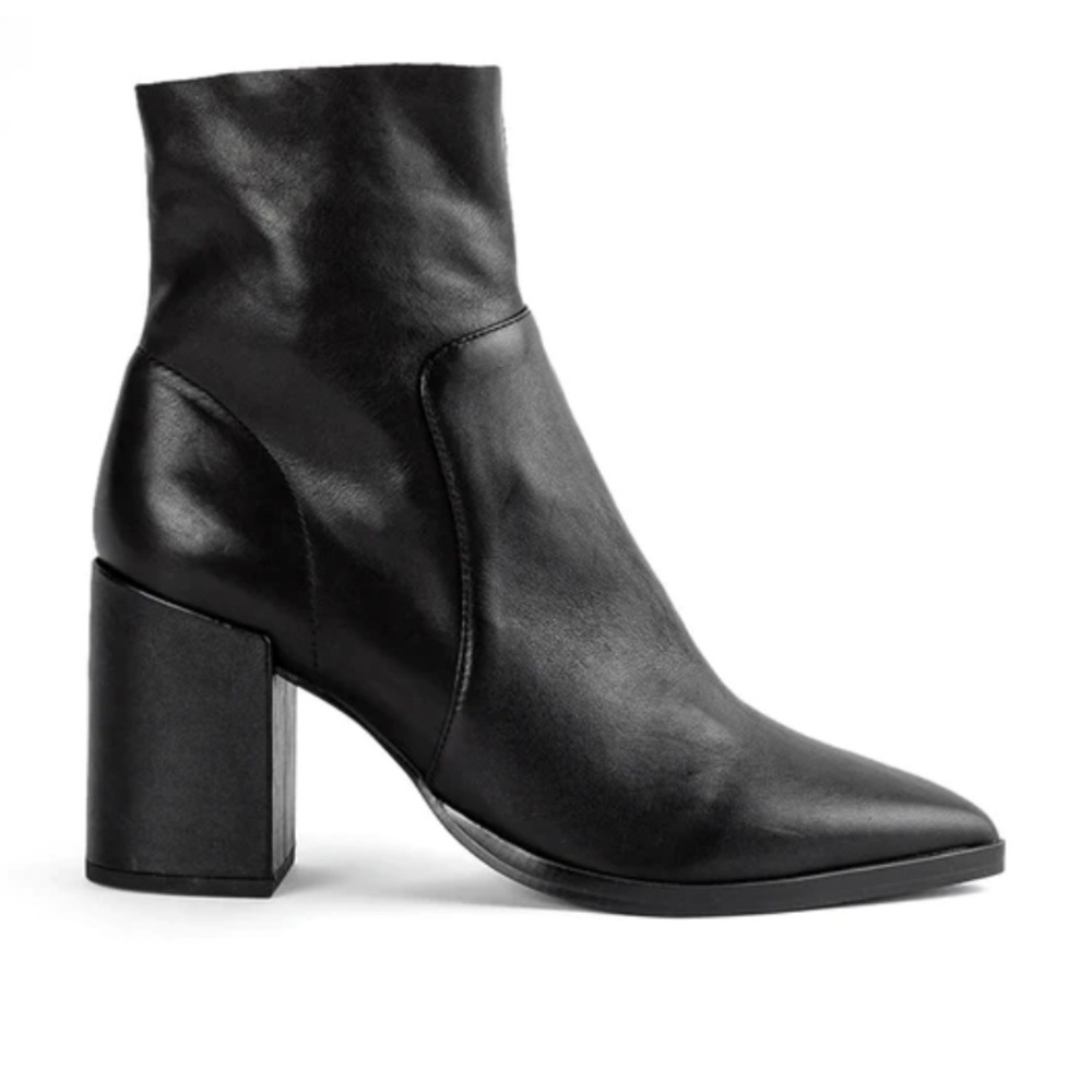 Tony Bianco Brazen boots